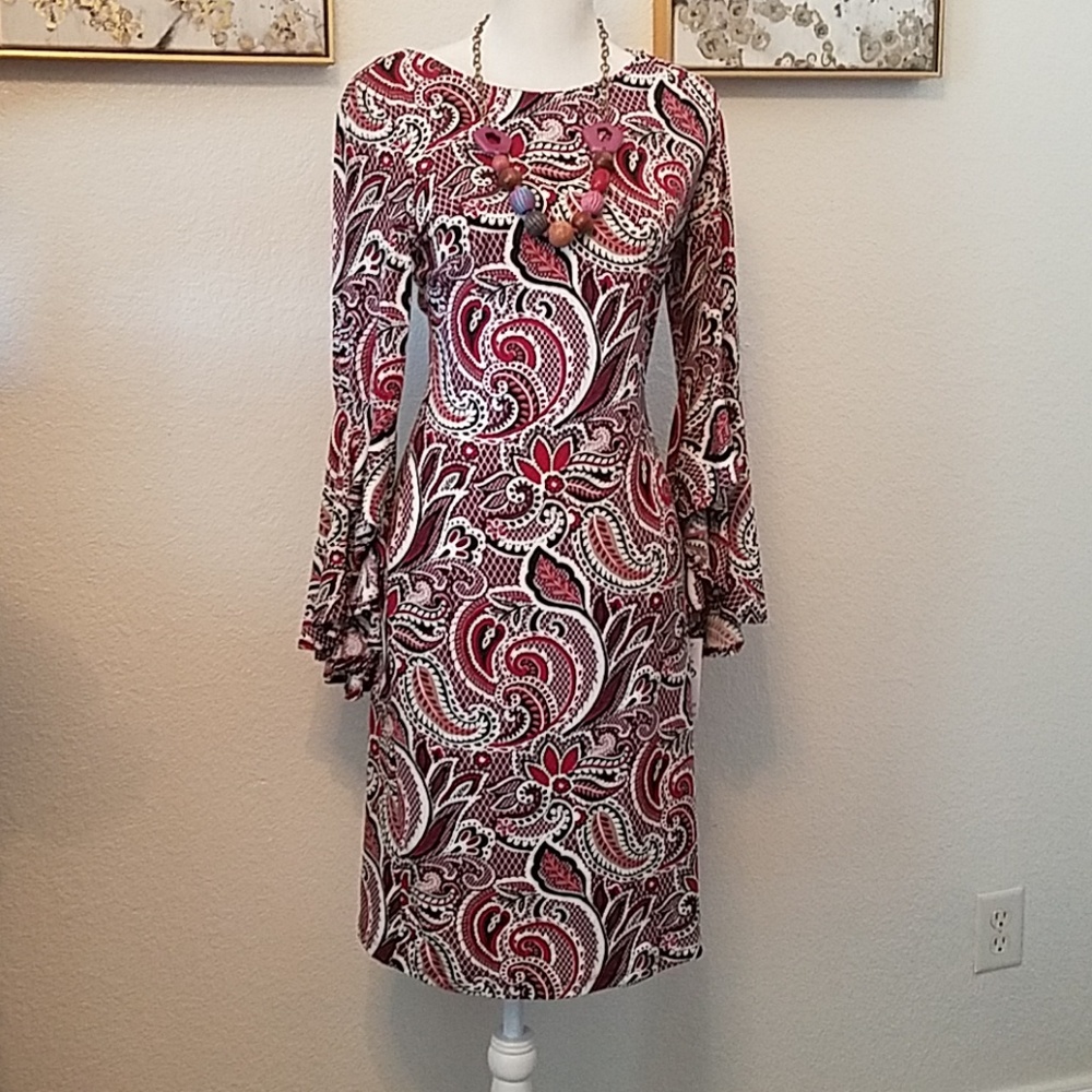 Upstyle, Shelby and Palmer, Bell sleeve dress.